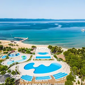 Zaton Resort