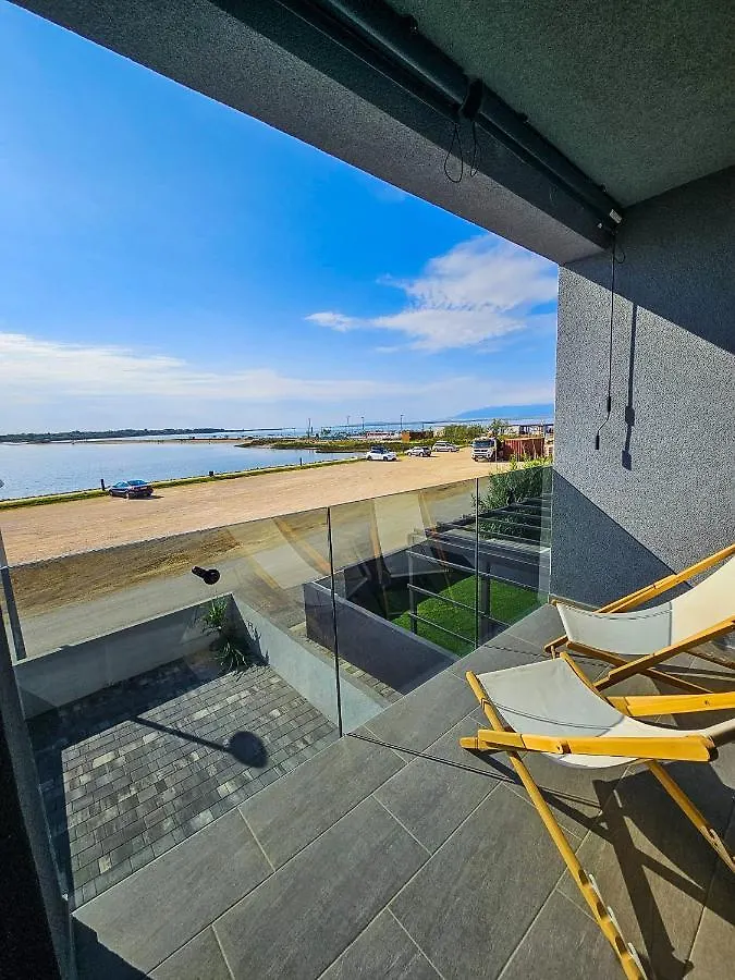 Aenona Beach Apartment Nin